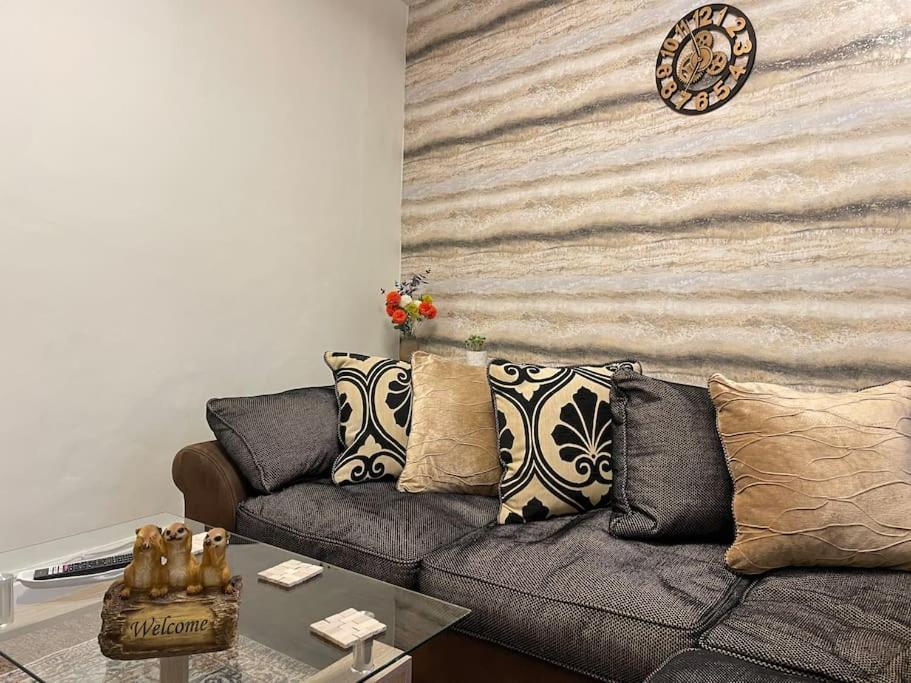 Apartamento Beanies Lornestreet Four Bed House Swindon Exterior foto