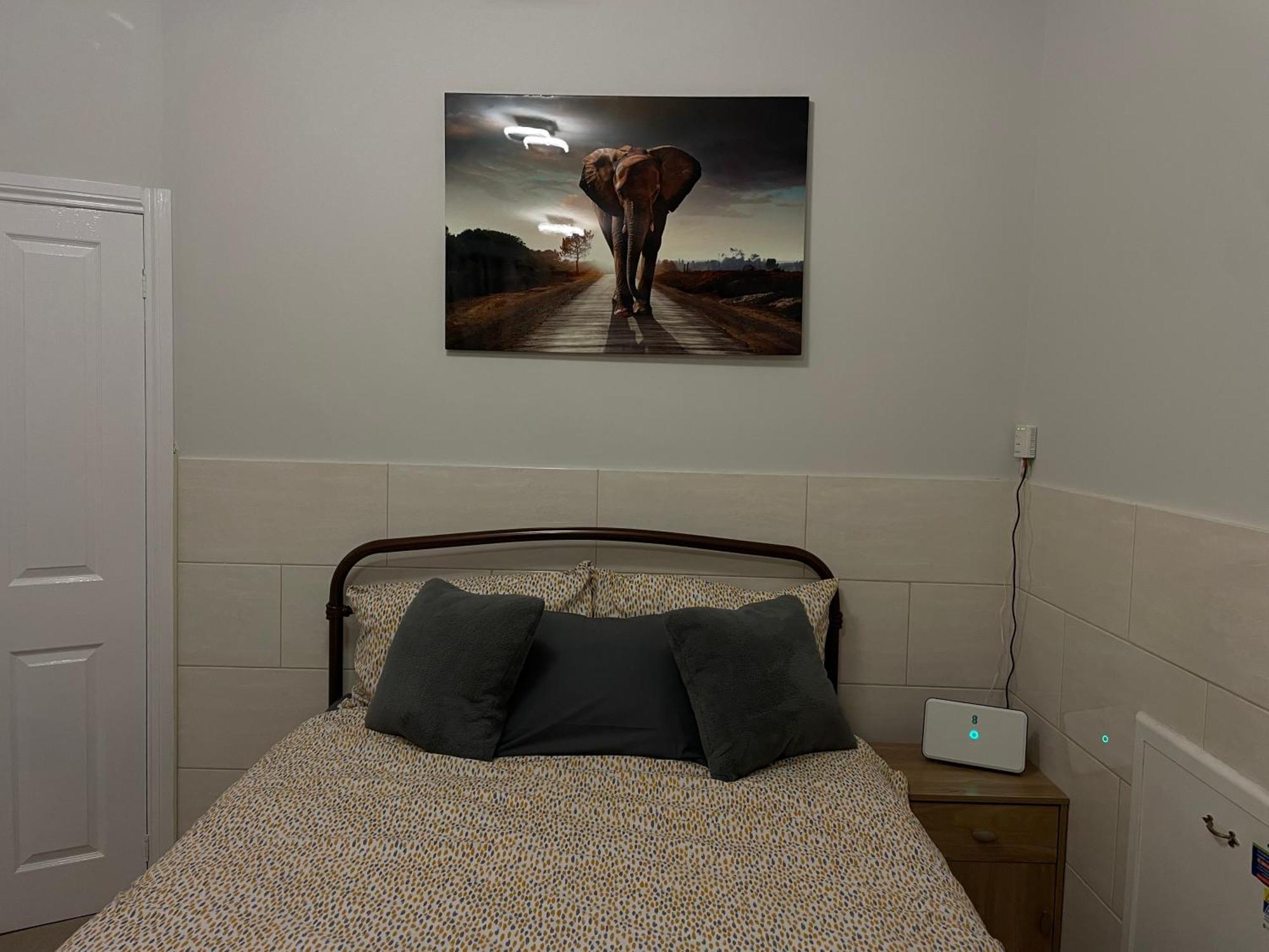Apartamento Beanies Lornestreet Four Bed House Swindon Exterior foto